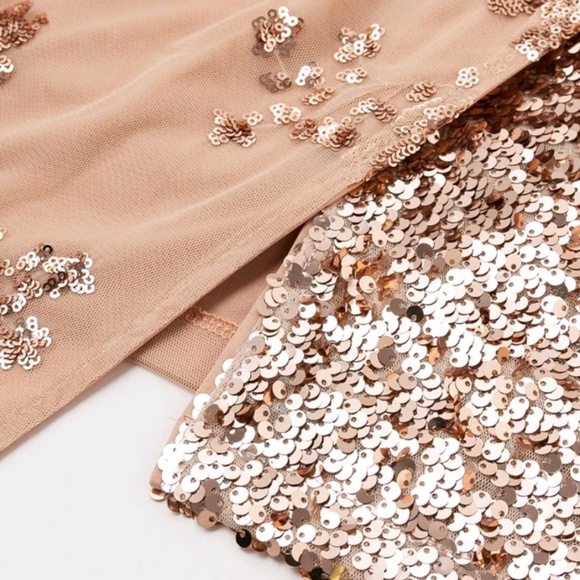 Gorgeous Sequins Sparkle Wrap Dress - Picture 3 of 6